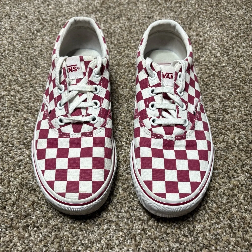 Vans Women’s Checkered Sneakers Size 6 - Picture 3 of 9